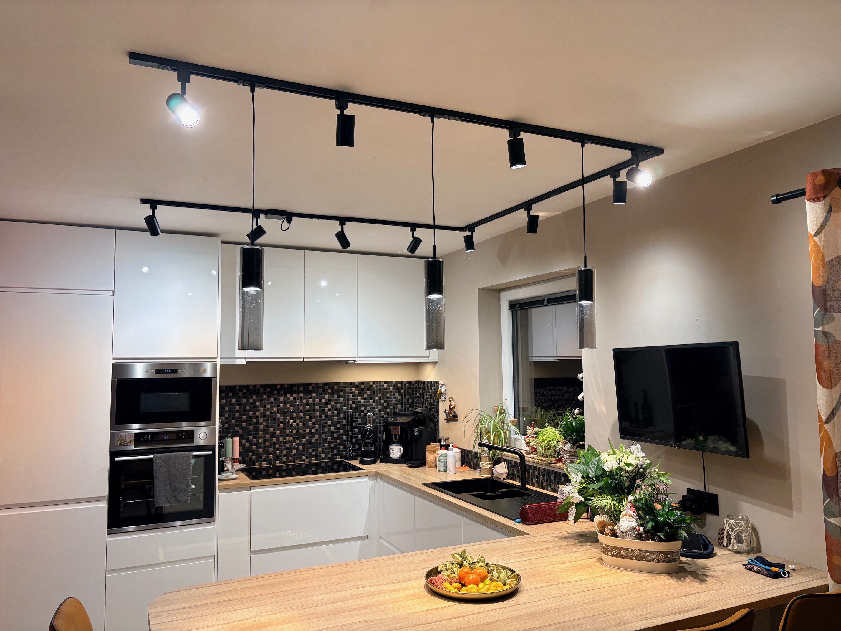 Électricité - Montage électrique sur demande particulière du client. - LAFORGE de l'habitat Liège